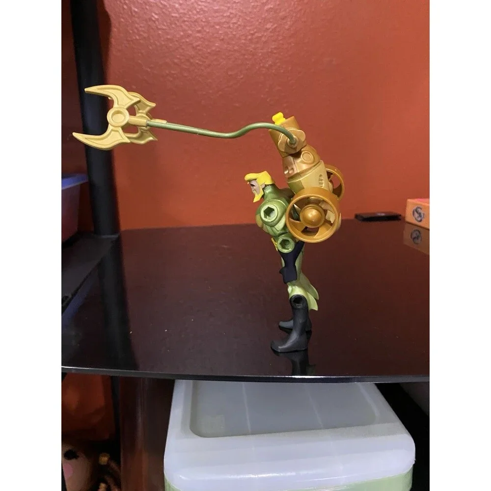 Vintage DC Batman The Brave & The Bold Aquaman Action Figure & Sub Propeller